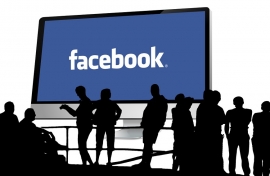 Zuckerberg: "anche il mio profilo è stato violato". Facebook sarà a pagamento